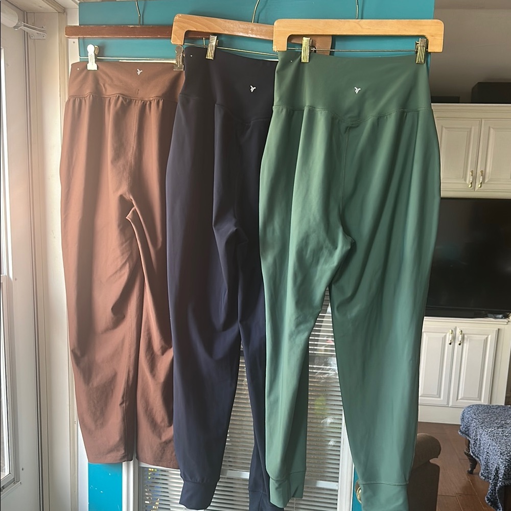 Stylish High-Waisted Leggings in Brown, Navy, and Green